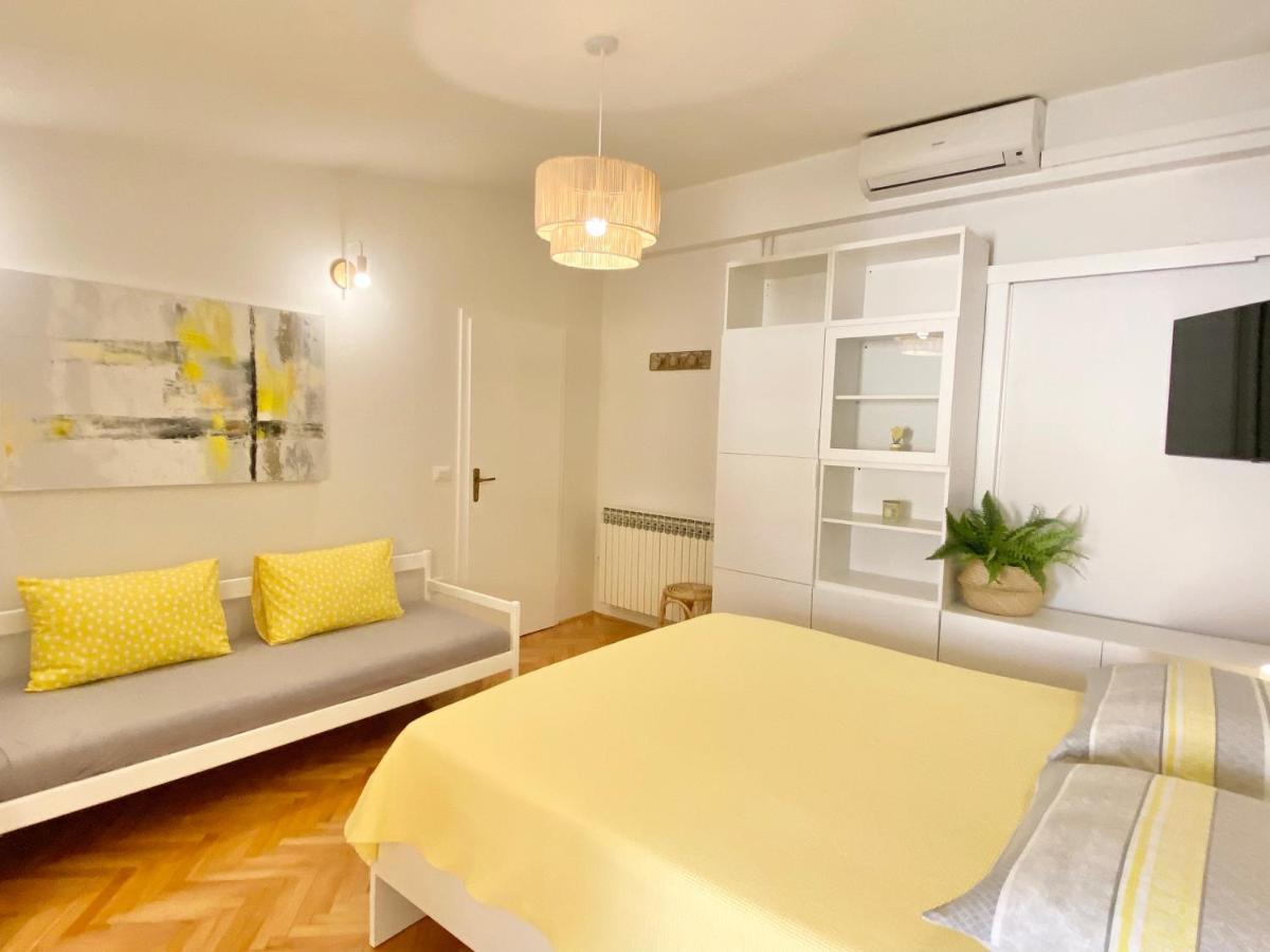 Apartmani Marko Tucepi Ngoại thất bức ảnh