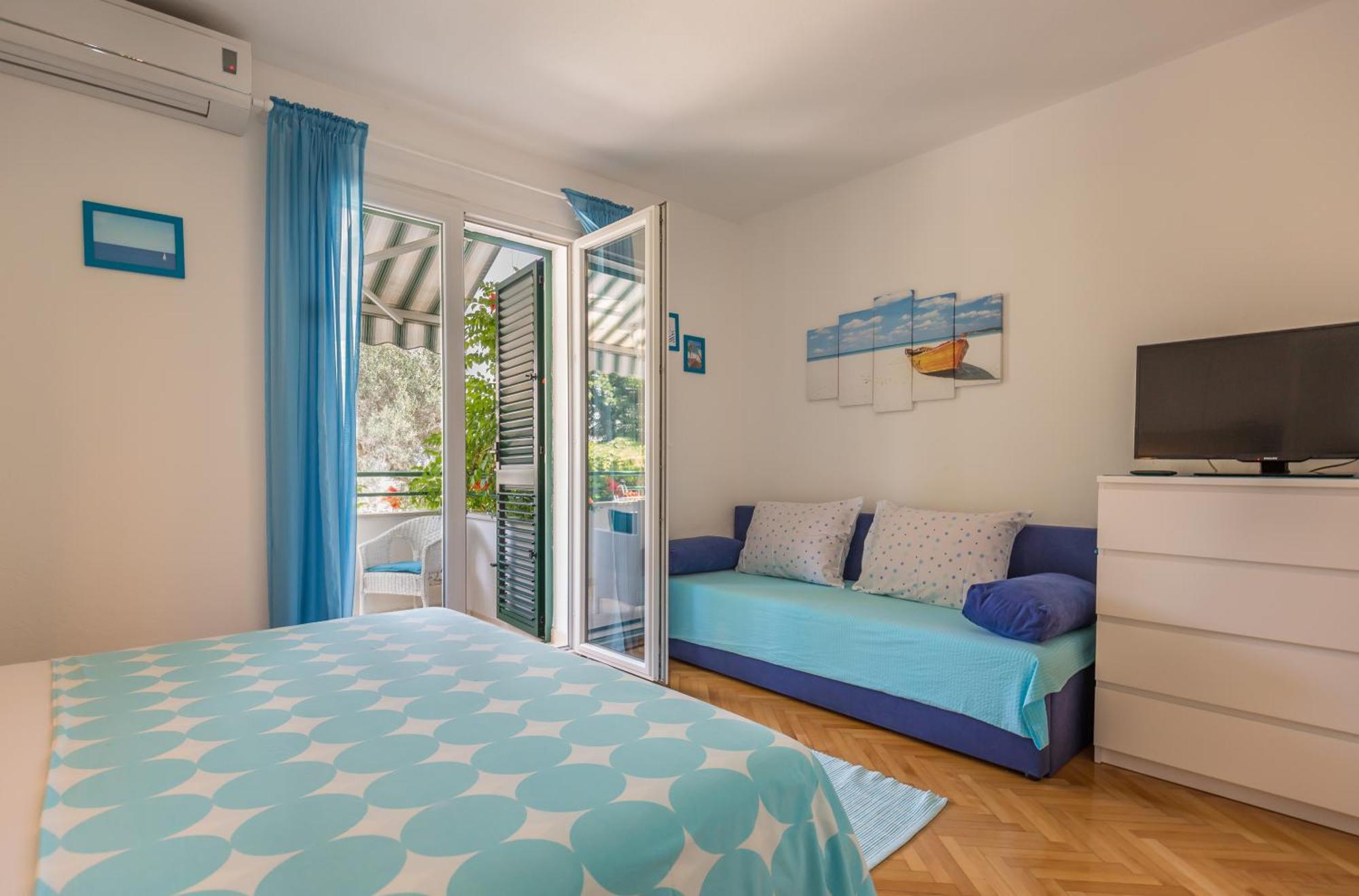 Apartmani Marko Tucepi Ngoại thất bức ảnh